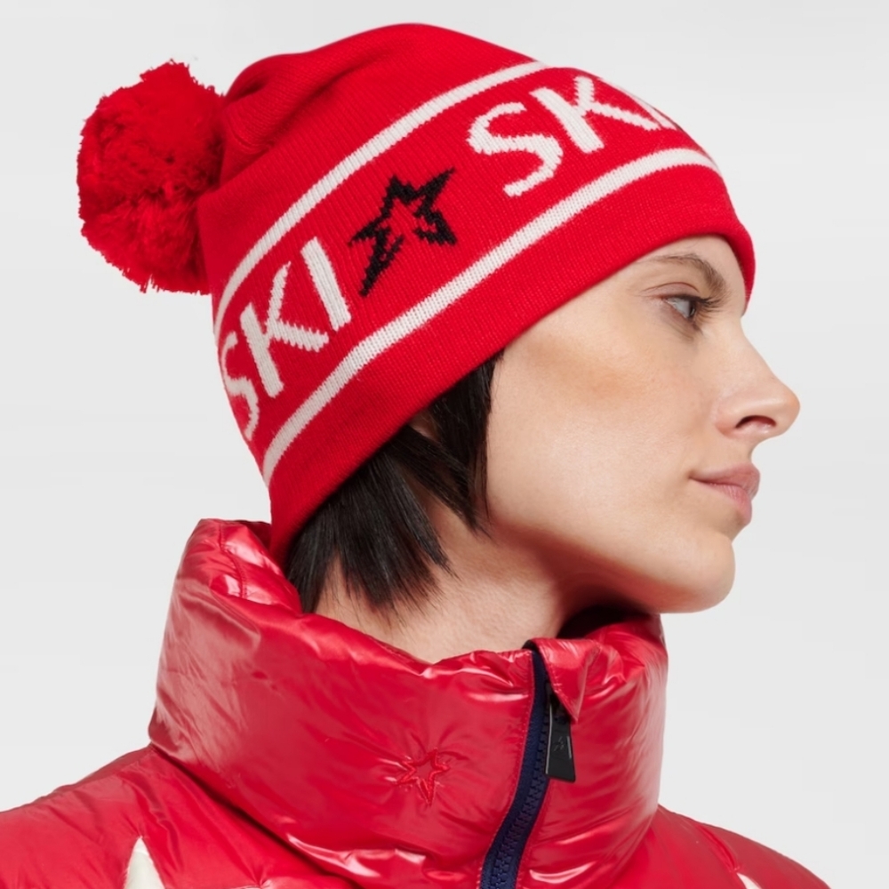 💥 Perfect Moment Red Ski Beanie with Pompom Perfect Moment Ski Beanie